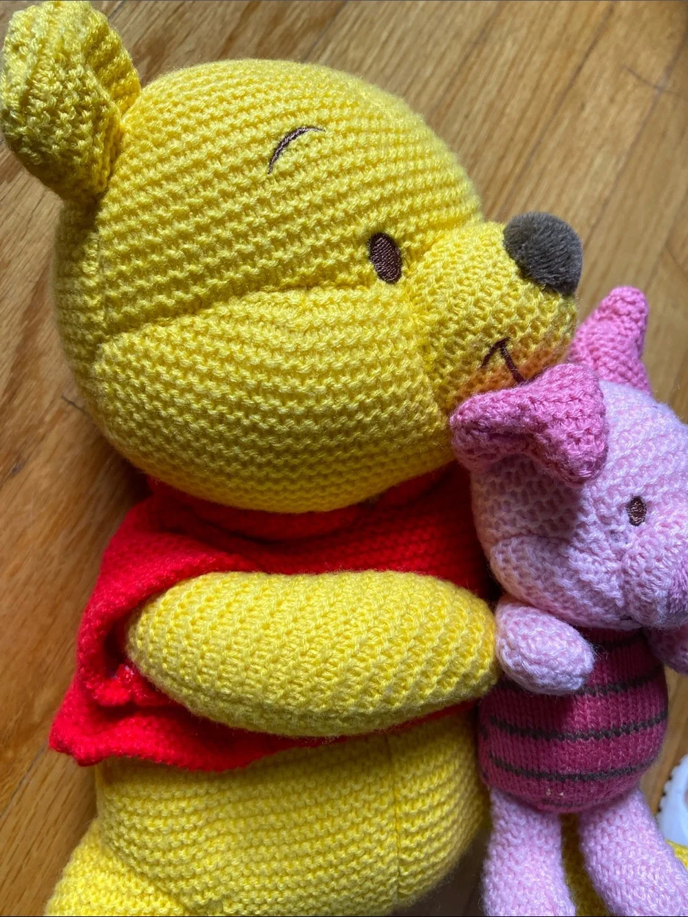 NWOT 10” Sitting Disney/Gund Winnie the Pooh Knit Plush with Pink Piglet
